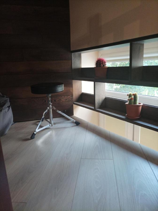 Chorni Vivtsy Apartment Chernivtsi Ngoại thất bức ảnh